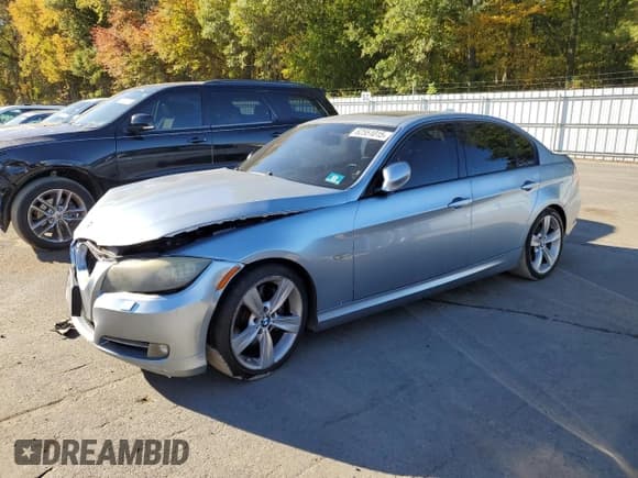 ✅ 2009 BMW 3 Series 335i • VIN: WBAPM73549E190708 • Lot: 82551015. Listed on Copart with 182,908 mi. Free auction sales archive from the USA and detailed vehicle history report at DreamBid. Image 1.