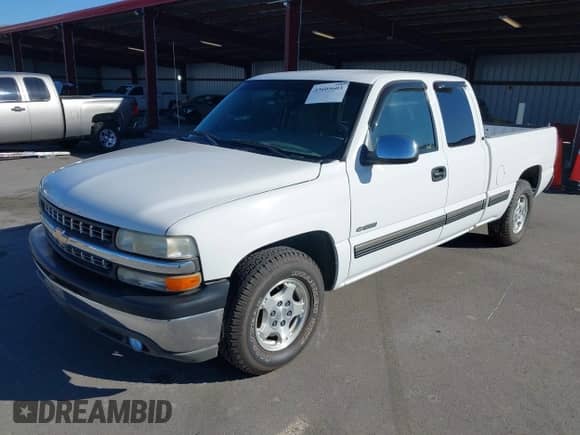 2000 Chevrolet Silverado 1500 z VIN 2GCEC19V0Y1407253, wystawiony jako IAAI lot #43605603 z przebiegiem 212 186 mil mil oraz . Historia ofert i sprzedaży dostępna na DreamBid. Obrazek 2.