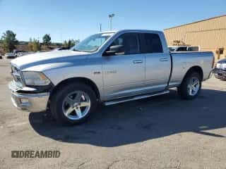 2010 Dodge 1500 SLT с VIN 1D7RB1GT7AS204071, выставлен на аукционе Copart как лот 87082925 с пробегом 230 056 миль миль и Списание • Salvage title. История ставок и продаж доступна на DreamBid. Изображение 1.