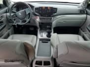 ✅ 2022 Honda Pilot Special Edition • VIN: 5FNYF5H20NB027454 • Lot: 90668685. Listed on Copart with 42,084 mi. Free auction sales archive from the USA and detailed vehicle history report at DreamBid. Image 8.