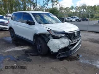 ✅ 2021 Honda Passport Sport • VIN: 5FNYF7H21MB005974 • Lot: 43316834. Wystawiony na IAAI z przebiegiem 61 219 mil. Bezpłatny archiwum sprzedaży aukcyjnych z USA i szczegółowy raport historii pojazdu na DreamBid. Zdjęcie 1.