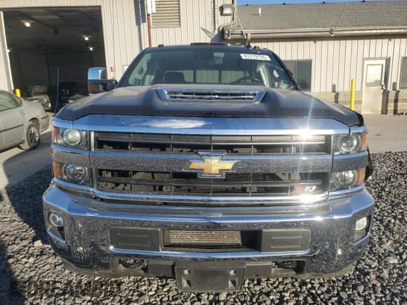 ✅ 2019 Chevrolet Silverado 2500HD LTZ • VIN: 1GC1KTEY3KF207450 • Лот: 91713135. Опубликован ранее на Copart с пробегом 60 993 миль. Бесплатный доступ к архиву аукционных продаж из США и подробный отчёт об истории автомобиля на DreamBid. Изображение 5.