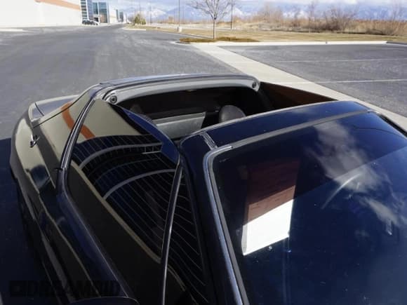 ✅ 1993 Honda del Sol Si • VIN: JHMEH6266PS003324 • Лот: 58440325. Опубликован ранее на Copart с пробегом 173 537 миль. Бесплатный доступ к архиву аукционных продаж из США и подробный отчёт об истории автомобиля на DreamBid. Изображение 6.