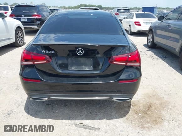 ✅ 2020 Mercedes-Benz A 220 • VIN: W1K3G4EB2LW044759 • Лот: 42548115. Опубликован ранее на IAAI с пробегом 93 634 миль. Бесплатный доступ к архиву аукционных продаж из США и подробный отчёт об истории автомобиля на DreamBid. Изображение 16.