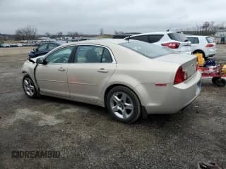 ✅ 2010 Chevrolet Malibu 1LT • VIN: 1G1ZC5EB1AF231518 • Lot: 80722634. Wystawiony na Copart z przebiegiem 121 322 mil. Bezpłatny archiwum sprzedaży aukcyjnych z USA i szczegółowy raport historii pojazdu na DreamBid. Zdjęcie 2.