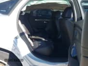 ✅ 2018 Chevrolet Impala LT • VIN: 2G1105S37J9152947 • Lot: 43446256. Wystawiony na IAAI z przebiegiem 103 017 mil. Bezpłatny archiwum sprzedaży aukcyjnych z USA i szczegółowy raport historii pojazdu na DreamBid. Zdjęcie 8.