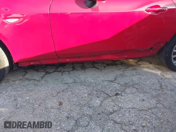 ✅ 2018 FIAT 124 Spider Abarth • VIN: JC1NFAEK2J0140148 • Lot: 42765536. Listed on IAAI with 30,320 mi. Free auction sales archive from the USA and detailed vehicle history report at DreamBid. Image 19.