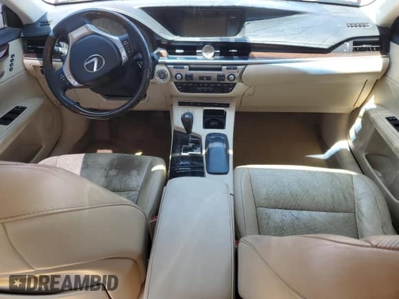 ✅ 2014 Lexus ES 330 • VIN: JTHBK1GG9E2109076 • Lot: 68527935. Listed on Copart with 155,879 mi. Free auction sales archive from the USA and detailed vehicle history report at DreamBid. Image 8.