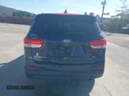 ✅ 2016 Kia Sorento LX • VIN: 5XYPGDA31GG110215 • Lot: 43372438. Wystawiony na IAAI z przebiegiem 141 839 mil. Bezpłatny archiwum sprzedaży aukcyjnych z USA i szczegółowy raport historii pojazdu na DreamBid. Zdjęcie 16.