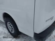 ✅ 2014 GMC Savana • VIN: 1GTW7FBA1E1114461 • Lot: 43863484. Wystawiony na IAAI z przebiegiem 206 578 mil. Bezpłatny archiwum sprzedaży aukcyjnych z USA i szczegółowy raport historii pojazdu na DreamBid. Zdjęcie 6.