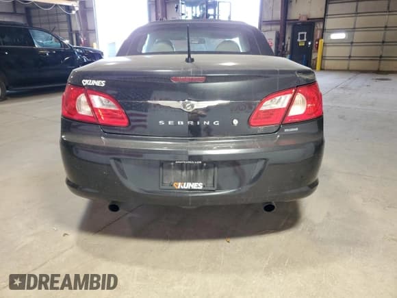 ✅ 2008 Chrysler Sebring Limited • VIN: 1C3LC65M78N230916 • Lot: 90357285. Wystawiony na Copart z przebiegiem 88 627 mil. Bezpłatny archiwum sprzedaży aukcyjnych z USA i szczegółowy raport historii pojazdu na DreamBid. Zdjęcie 6.