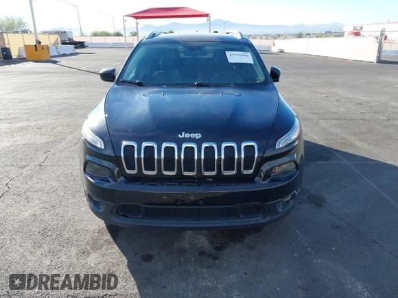 ✅ 2014 Jeep Cherokee Latitude • VIN: 1C4PJMCB2EW197404 • Lot: 43795406. Wystawiony na IAAI z przebiegiem 116 471 mil. Bezpłatny archiwum sprzedaży aukcyjnych z USA i szczegółowy raport historii pojazdu na DreamBid. Zdjęcie 6.
