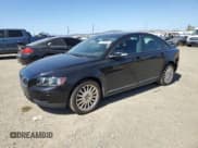 ✅ 2007 Volvo S40 2.4L • VIN: YV1MS390672300912 • Лот: 57485655. Опубликован ранее на Copart с пробегом 78 645 миль. Бесплатный доступ к архиву аукционных продаж из США и подробный отчёт об истории автомобиля на DreamBid. Изображение 1.