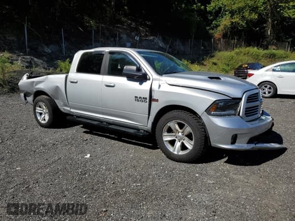 ✅ 2014 Ram 1500 Sport • VIN: 1C6RR7UT7ES131262 • Lot: 71988385. Listed on Copart with 115,456 mi. Free auction sales archive from the USA and detailed vehicle history report at DreamBid. Image 4.