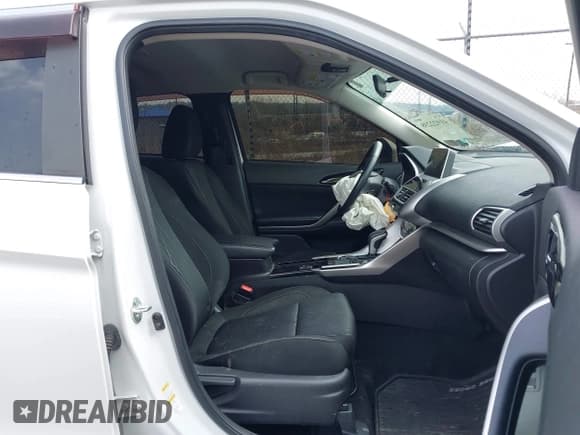 ✅ 2018 Mitsubishi Eclipse Cross SE • VIN: JA4AT5AA6JZ070237 • Lot: 41922238. Listed on IAAI with 82,571 mi. Free auction sales archive from the USA and detailed vehicle history report at DreamBid. Image 5.