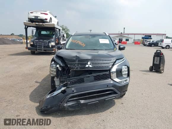 2023 Mitsubishi Outlander SEL with VIN JA4J3VA87PZ038533, listed as a IAAI auction lot 42884629 with 43,715 mi miles and . Bid and sale history available at DreamBid. Image 12.