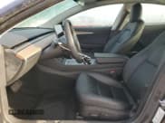 ✅ 2021 Tesla Model 3 Standard Range Plus • VIN: 5YJ3E1EA0MF078002 • Lot: 82553525. Wystawiony na Copart z przebiegiem 52 172 mil. Bezpłatny archiwum sprzedaży aukcyjnych z USA i szczegółowy raport historii pojazdu na DreamBid. Zdjęcie 7.