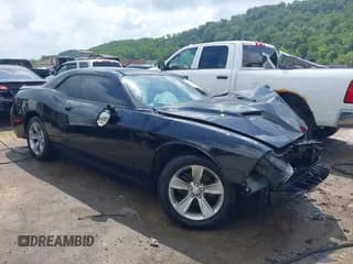 ✅ 2020 Dodge Challenger SXT • VIN: 2C3CDZAG0LH105269 • Lot: 42618907. Wystawiony na IAAI z przebiegiem 111 750 mil. Bezpłatny archiwum sprzedaży aukcyjnych z USA i szczegółowy raport historii pojazdu na DreamBid. Zdjęcie 1.