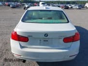 ✅ 2015 BMW 3 Series 320i xDrive • VIN: WBA3C3C58FK201605 • Lot: 43098809. Listed on IAAI with 145,647 mi. Free auction sales archive from the USA and detailed vehicle history report at DreamBid. Image 16.