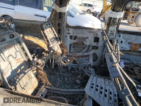 ✅ 2008 Chevrolet Suburban 2LT • VIN: 3GNFC16038G194438 • Lot: 46873265. Listed on Copart with Not provided. Free auction sales archive from the USA and detailed vehicle history report at DreamBid. Image 11.