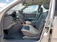 ✅ 2001 Mercedes-Benz E 320 • VIN: WDBJF70J21B298026 • Lot: 62411025. Wystawiony na Copart z przebiegiem 164 925 mil. Bezpłatny archiwum sprzedaży aukcyjnych z USA i szczegółowy raport historii pojazdu na DreamBid. Zdjęcie 7.