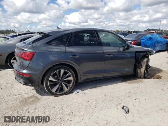 ✅ 2021 Audi SQ5 Sportback Premium Plus • VIN: WA124AFY7M2095113 • Лот: 38680413. Опубликован ранее на Copart с пробегом 15 634 миль. Бесплатный доступ к архиву аукционных продаж из США и подробный отчёт об истории автомобиля на DreamBid. Изображение 3.