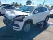 2017 Hyundai Tucson SE z VIN KM8J33A46HU326500, wystawiony jako IAAI lot #43413958 z przebiegiem 114 688 mil mil oraz . Historia ofert i sprzedaży dostępna na DreamBid. Obrazek 2.