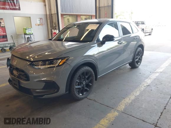 ✅ 2024 Honda HR-V Sport • VIN: 3CZRZ2H54RM720110 • Lot: 42915669. Wystawiony na IAAI z przebiegiem 22 453 mil. Bezpłatny archiwum sprzedaży aukcyjnych z USA i szczegółowy raport historii pojazdu na DreamBid. Zdjęcie 17.