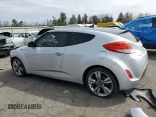 2017 Hyundai Veloster z VIN KMHTC6AD8HU321180, wystawiony jako Copart lot #47603374 z przebiegiem 65 793 mil mil oraz . Historia ofert i sprzedaży dostępna na DreamBid. Obrazek 2.