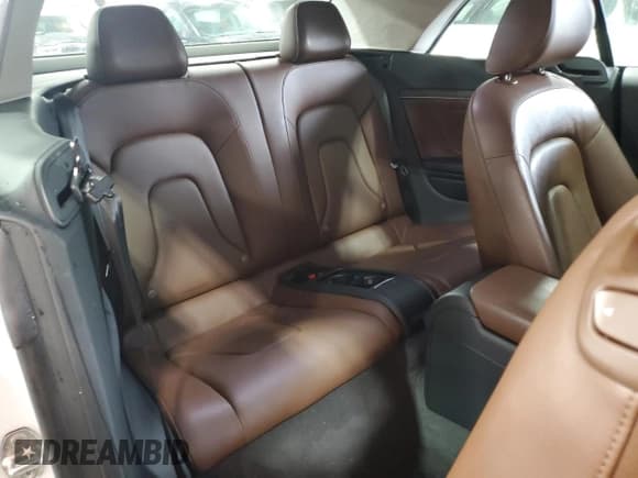 ✅ 2015 Audi A5 Premium Plus • VIN: WAUMFAFH0FN010281 • Lot: 84439845. Wystawiony na Copart z przebiegiem 88 284 mil. Bezpłatny archiwum sprzedaży aukcyjnych z USA i szczegółowy raport historii pojazdu na DreamBid. Zdjęcie 10.