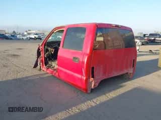 2003 Chevrolet Silverado 2500HD LS z VIN 1GCHK23U53F134270, wystawiony jako IAAI lot #43341140 z przebiegiem Nie podano mil oraz . Historia ofert i sprzedaży dostępna na DreamBid. Obrazek 3.