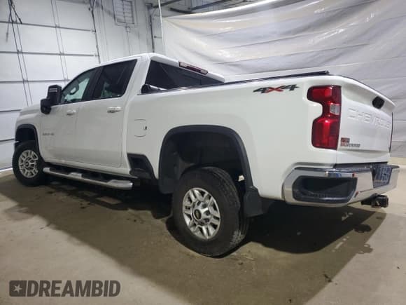 ✅ 2020 Chevrolet Silverado 2500HD LT • VIN: 1GC4YNE79LF275672 • Lot: 71227205. Listed on Copart with 97,234 mi. Free auction sales archive from the USA and detailed vehicle history report at DreamBid. Image 2.