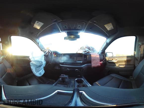 ✅ 2022 GMC Sierra 1500 SLT • VIN: 3GTUUDED9NG637299 • Lot: 43056400. Listed on IAAI with 70,985 mi. Free auction sales archive from the USA and detailed vehicle history report at DreamBid. Image 18.