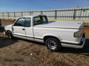 ✅ 1994 Chevrolet S-10 LS • VIN: 1GCCS19Z8RK144427 • Лот: 84605534. Опубликован ранее на Copart с пробегом 167 710 миль. Бесплатный доступ к архиву аукционных продаж из США и подробный отчёт об истории автомобиля на DreamBid. Изображение 2.