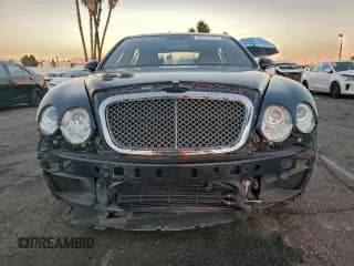 ✅ 2007 Bentley Flying Spur • VIN: SCBBR93W87C041006 • Lot: 94555005. Wystawiony na Copart z przebiegiem 30 217 mil. Bezpłatny archiwum sprzedaży aukcyjnych z USA i szczegółowy raport historii pojazdu na DreamBid. Zdjęcie 5.