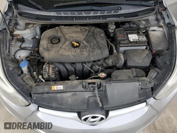 ✅ 2016 Hyundai Elantra SE • VIN: 5NPDH4AE4GH710673 • Lot: 71405695. Listed on Copart with 176,913 mi. Free auction sales archive from the USA and detailed vehicle history report at DreamBid. Image 11.