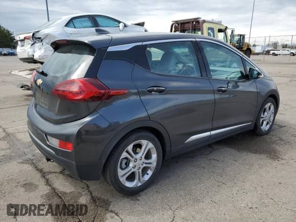 2017 Chevrolet Bolt EV LT z VIN 1G1FW6S06H4180509, wystawiony jako Copart lot #49254594 z przebiegiem 52 252 mil mil oraz . Historia ofert i sprzedaży dostępna na DreamBid. Obrazek 3.