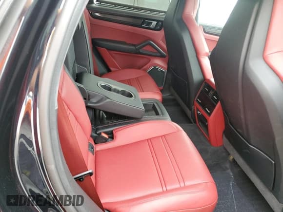 ✅ 2022 Porsche Cayenne Turbo GT • VIN: WP1BK2AY4NDA60381 • Lot: 77659554. Listed on Copart with Not provided. Free auction sales archive from the USA and detailed vehicle history report at DreamBid. Image 11.