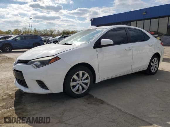 ✅ 2015 Toyota Corolla LE • VIN: 5YFBURHE9FP187111 • Лот: 82238635. Опубликован ранее на Copart с пробегом 135 088 миль. Бесплатный доступ к архиву аукционных продаж из США и подробный отчёт об истории автомобиля на DreamBid. Изображение 1.