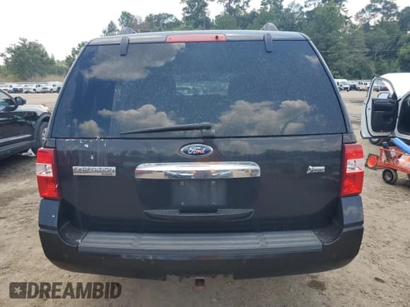 ✅ 2013 Ford Expedition Limited • VIN: 1FMJU1K54DEF66416 • Lot: 67096305. Wystawiony na Copart z przebiegiem 195 692 mil. Bezpłatny archiwum sprzedaży aukcyjnych z USA i szczegółowy raport historii pojazdu na DreamBid. Zdjęcie 6.