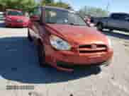 ✅ 2010 Hyundai Accent GS • VIN: KMHCM3AC8AU162069 • Lot: 75486194. Wystawiony na Copart z przebiegiem 227 323 mil mil. Skorzystaj z bezpłatnego archiwum sprzedaży aukcyjnych z USA i zobacz szczegółowy raport historii pojazdu na DreamBid. Zdjęcie 11.