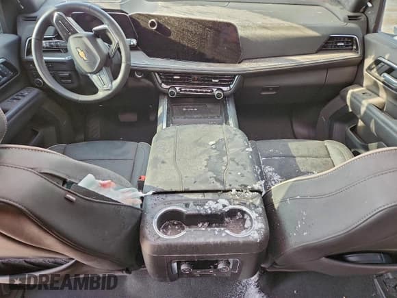 ✅ 2025 Chevrolet Tahoe Premier • VIN: 1GNS6SRD2SR119456 • Лот: 94130425. Опубликован ранее на Copart с пробегом 9 303 миль. Бесплатный доступ к архиву аукционных продаж из США и подробный отчёт об истории автомобиля на DreamBid. Изображение 8.