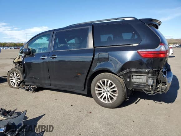 ✅ 2020 Toyota Sienna XLE Premium • VIN: 5TDYZ3DC0LS043799 • Lot: 92806855. Listed on Copart with 92,475 mi. Free auction sales archive from the USA and detailed vehicle history report at DreamBid. Image 2.