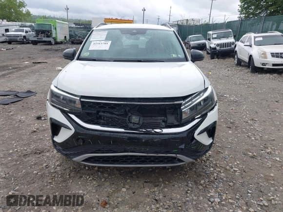 ✅ 2024 Volkswagen Taos S • VIN: 3VV8X7B26RM069597 • Lot: 42313701. Listed on IAAI with 14,050 mi. Free auction sales archive from the USA and detailed vehicle history report at DreamBid. Image 6.