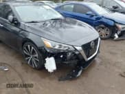 ✅ 2021 Nissan Altima Platinum • VIN: 1N4BL4FWXMN377534 • Lot: 41184892. Wystawiony na IAAI z przebiegiem 50 166 mil. Bezpłatny archiwum sprzedaży aukcyjnych z USA i szczegółowy raport historii pojazdu na DreamBid. Zdjęcie 6.