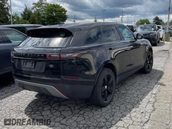 ✅ 2019 Land Rover Range Rover Velar S • VIN: SALYB2EX4KA798720 • Lot: 42399467. Wystawiony na IAAI z przebiegiem 77 937 mil. Bezpłatny archiwum sprzedaży aukcyjnych z USA i szczegółowy raport historii pojazdu na DreamBid. Zdjęcie 4.