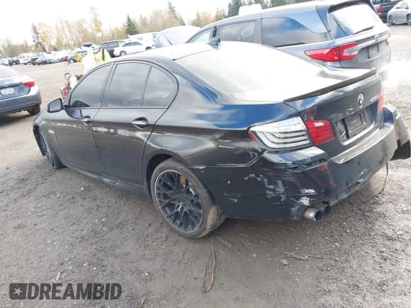 ✅ 2016 BMW 5 Series 535d • VIN: WBAXA5C57GG042082 • Lot: 43714663. Listed on IAAI with 95,771 mi. Free auction sales archive from the USA and detailed vehicle history report at DreamBid. Image 3.