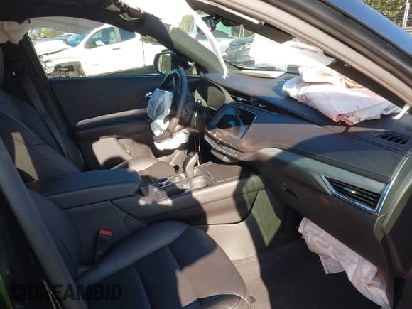 ✅ 2021 Cadillac XT4 FWD Premium Luxury • VIN: 1GYFZCR43MF052422 • Лот: 41985859. Опубликован ранее на IAAI с пробегом 25 112 миль. Бесплатный доступ к архиву аукционных продаж из США и подробный отчёт об истории автомобиля на DreamBid. Изображение 5.