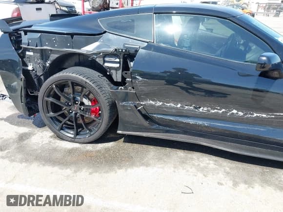 ✅ 2017 Chevrolet Corvette Grand Sport 3LT • VIN: 1G1YZ2D71H5110106 • Lot: 42064252. Listed on IAAI with 49,406 mi. Free auction sales archive from the USA and detailed vehicle history report at DreamBid. Image 6.