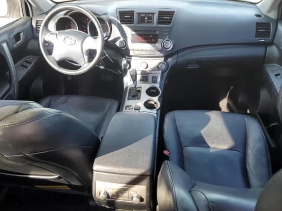 ✅ 2012 Toyota Highlander SE • VIN: 5TDBK3EH5CS119621 • Lot: 90299905. Listed on Copart with 205,340 mi. Free auction sales archive from the USA and detailed vehicle history report at DreamBid. Image 8.